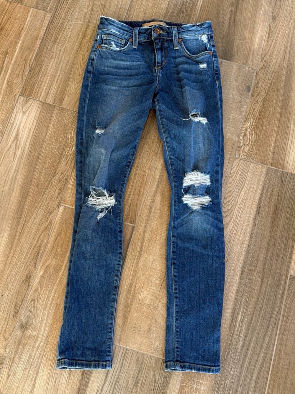 Like New Joe's Jeans 24 Women's Dark Blue Distressed Skinny Jeans